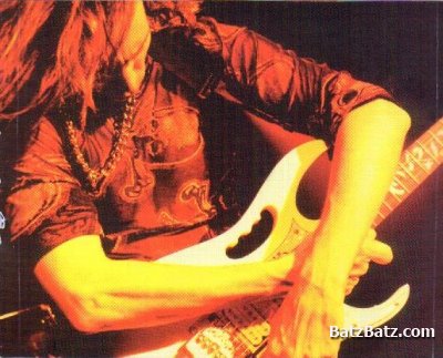 Steve Vai  Alive in an Ultra World 2CD (2001)