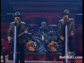 ZZ Top & Carmen Electra - Legs (Live on Spike TV 2005)