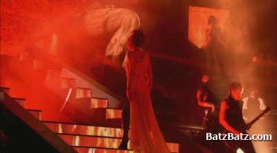 Mylene Farmer - Stade de France 5 ON TOUR INDOOR - Images exclusives indoor (2010)