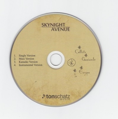 Skynight Avenue - Eppur Si Muove (CDM) (2013) (Lossless)