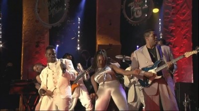 Earth, Wind & Fire - Live at Montreux 1997 (2009) BDRip