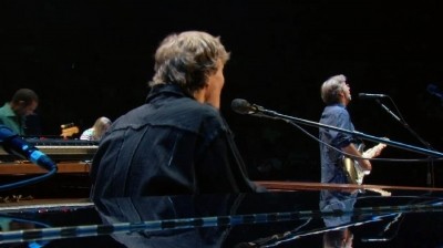 Eric Clapton & Steve Winwood - Live from Madison Square Garden 2009 (BDRip)