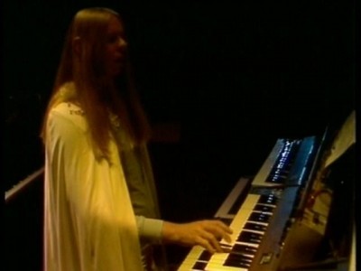 Rick Wakeman - Live at the Empire Pool King Arthur on Ice 1975 (2010) [DVD5]