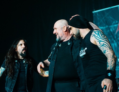 RAGE выпустят альбом 'Seasons Of The Black' в июле RAGE выпустят альбом 'Seasons Of The Black' в июле