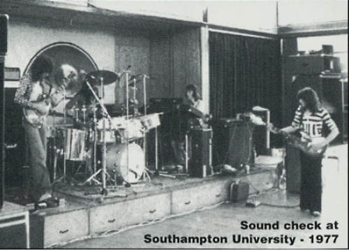 Autumn - Oceanworld 1977 (Lossless+MP3) 1999